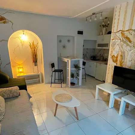 Apartment Sweet Harmony *